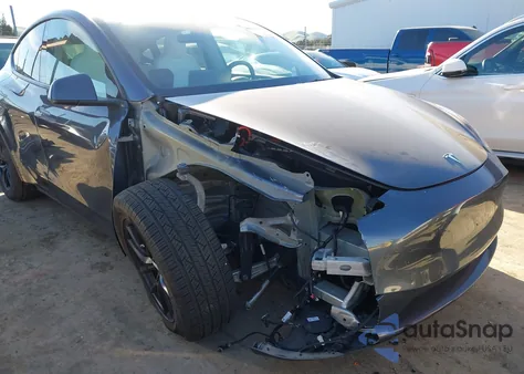 2022 Tesla Model Y Performance Dual Motor All-Wheel Drive from USA, damaged, VIN 7SAYGDEF7NF459170